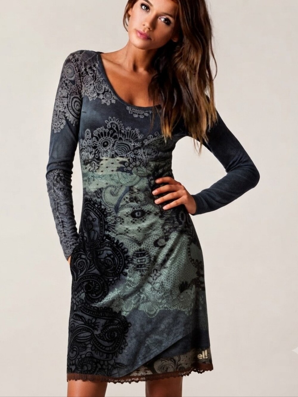 Desigual Long-Sleeve Scoop-Neck Printed Dress in Small